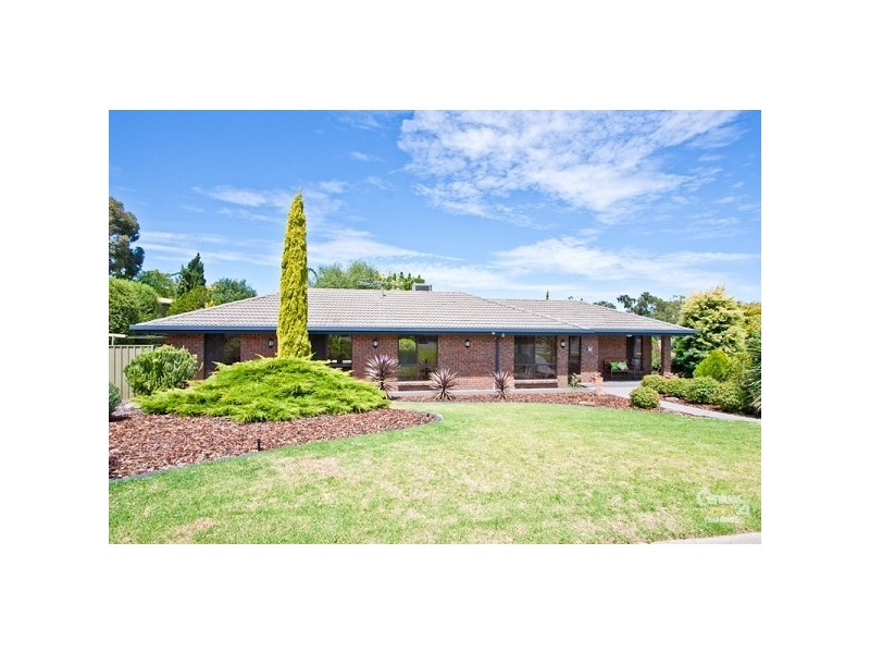 6 Mustang Crescent, Woodcroft SA 5162
