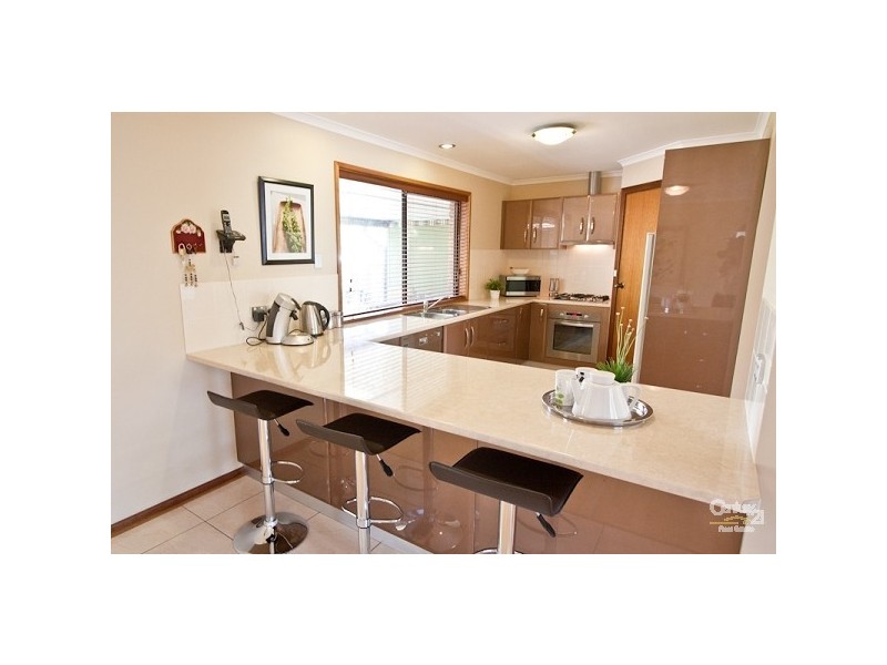 6 Mustang Crescent, Woodcroft SA 5162
