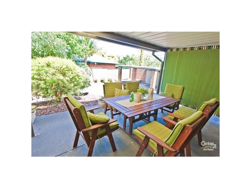 6 Mustang Crescent, Woodcroft SA 5162