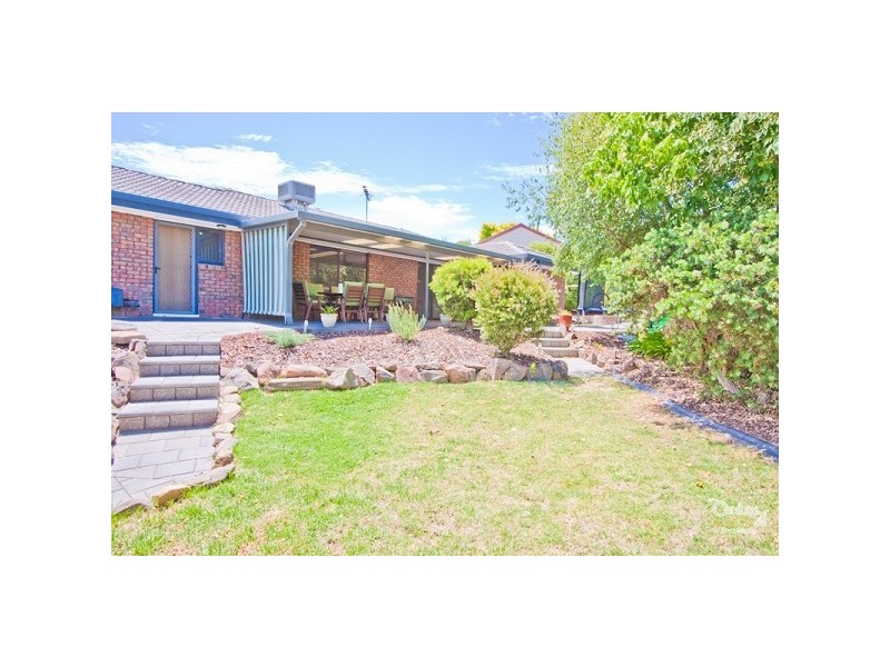 6 Mustang Crescent, Woodcroft SA 5162