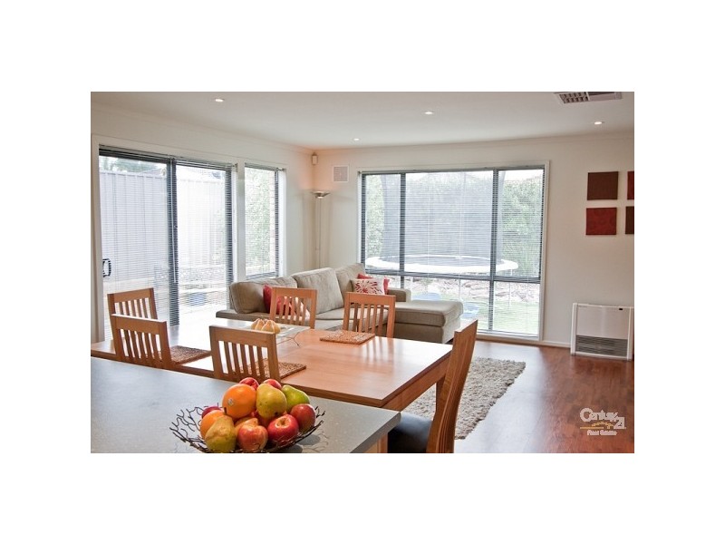 18 Mundulla Avenue, Woodcroft SA 5162