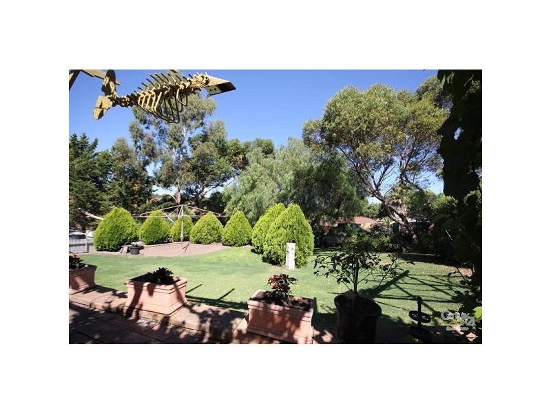 30 Latimer Crescent, Trott Park SA 5158
