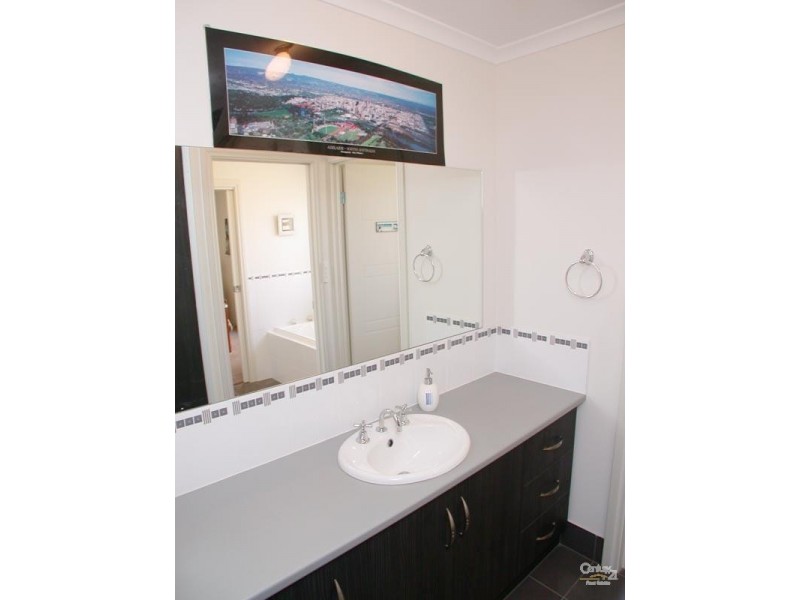 40 Sand Street, Seaford Meadows SA 5169