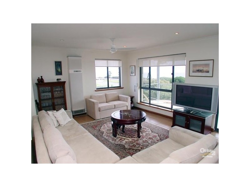 211 Esplanade, Port Noarlunga South SA 5167