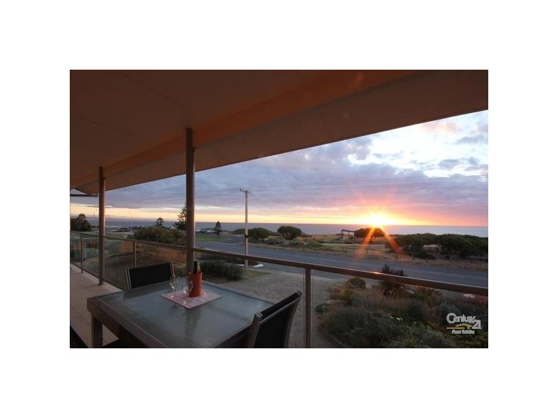 211 Esplanade, Port Noarlunga South SA 5167