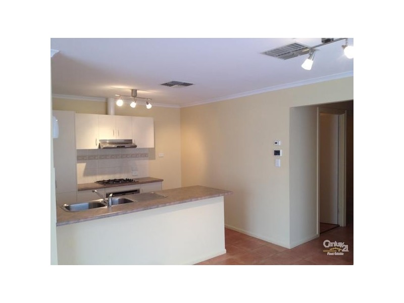 8 Hartland Avenue, Christie Downs SA 5164