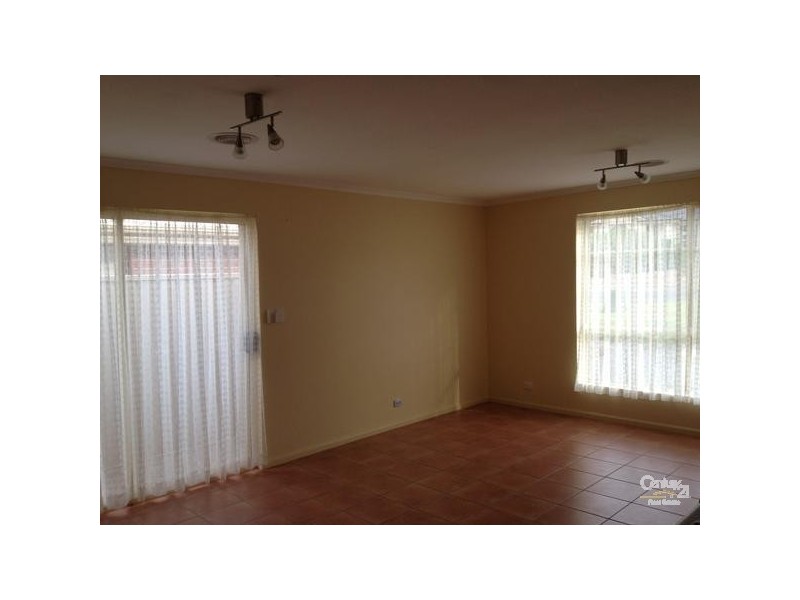 8 Hartland Avenue, Christie Downs SA 5164