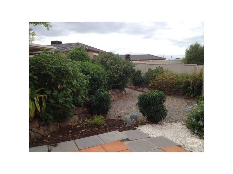 8 Hartland Avenue, Christie Downs SA 5164