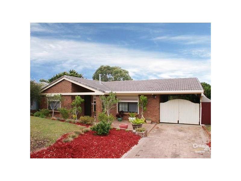 9 Scottsglade Road, Christie Downs SA 5164