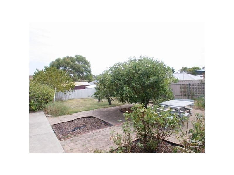 3 Flinders Crescent, Hackham SA 5163