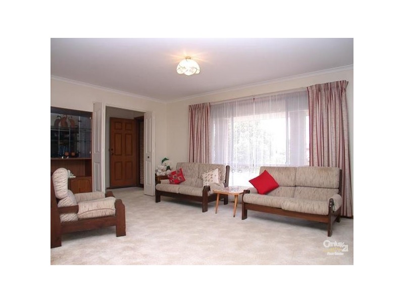 11 Babbacombe Drive, Moana SA 5169