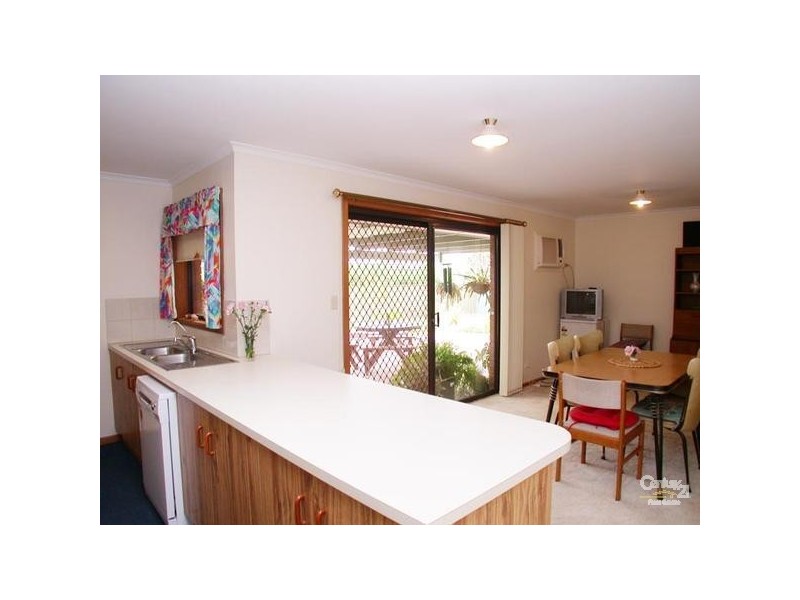 11 Babbacombe Drive, Moana SA 5169