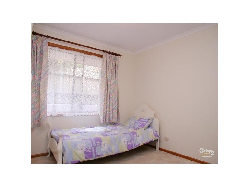 11 Babbacombe Drive, Moana SA 5169