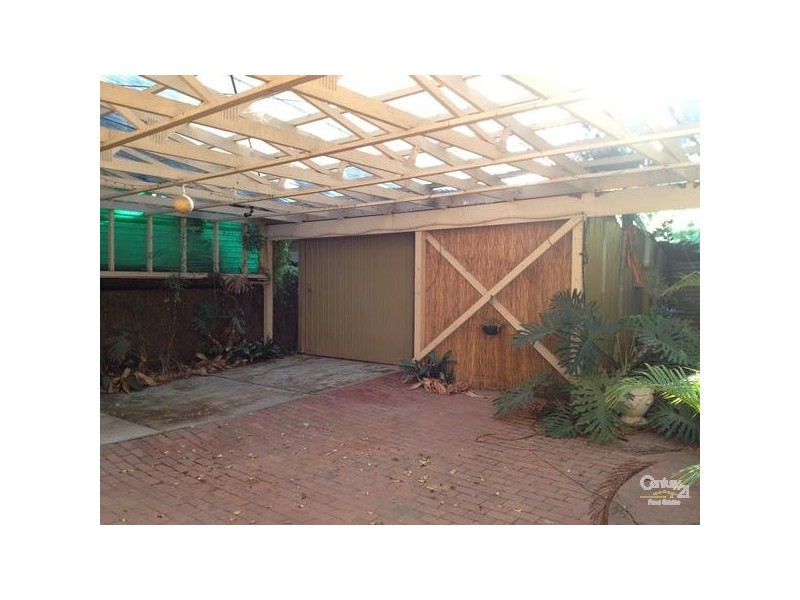 9 River Parade, Hallett Cove SA 5158