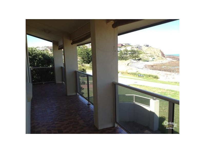 9 River Parade, Hallett Cove SA 5158