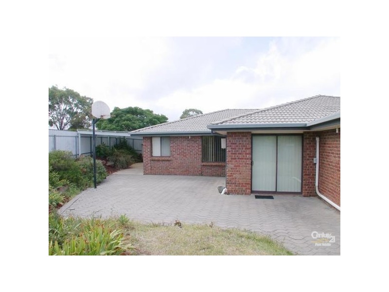 17 Abberton St, Flagstaff Hill SA 5159