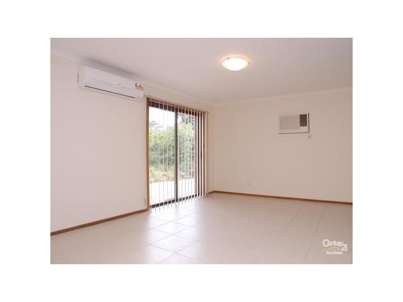 17 Abberton St, Flagstaff Hill SA 5159