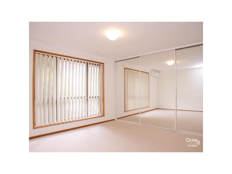 17 Abberton St, Flagstaff Hill SA 5159