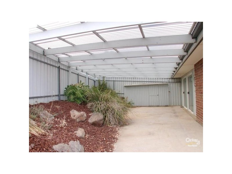 17 Abberton St, Flagstaff Hill SA 5159
