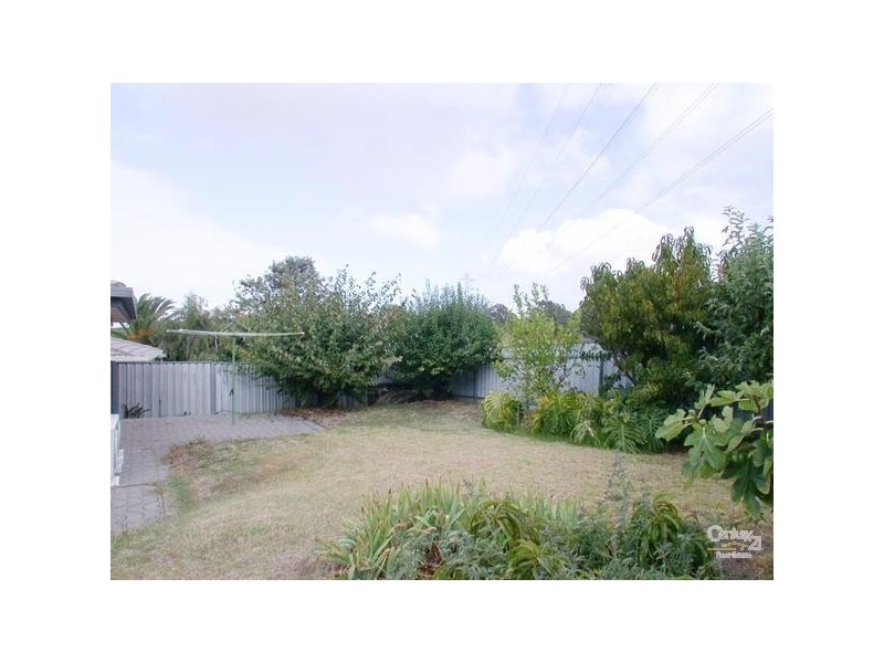 17 Abberton St, Flagstaff Hill SA 5159