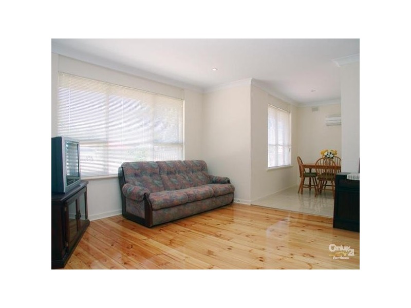 43 Penneys Hill Rd, Hackham SA 5163