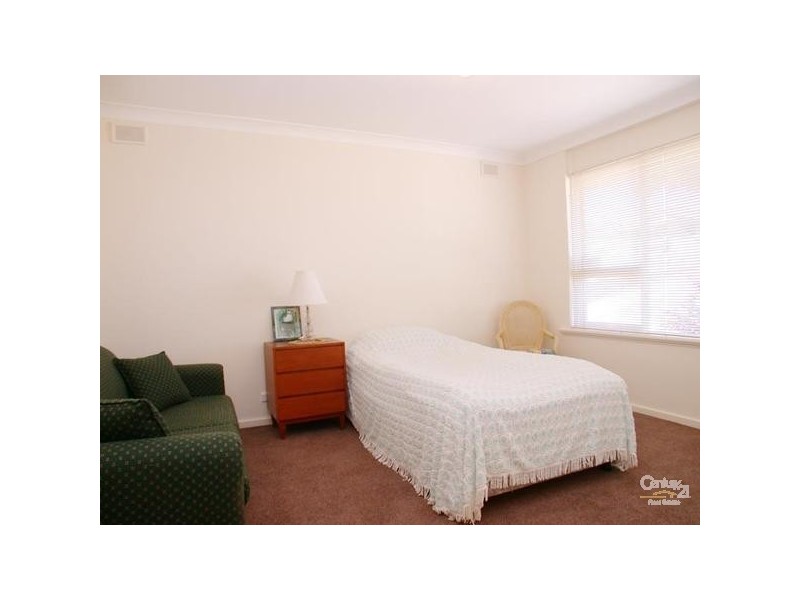 43 Penneys Hill Rd, Hackham SA 5163