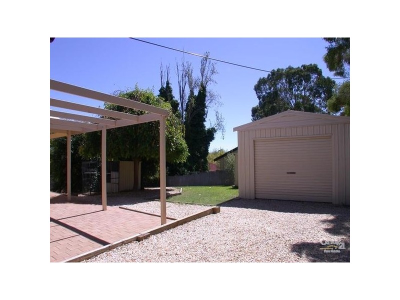 43 Penneys Hill Rd, Hackham SA 5163