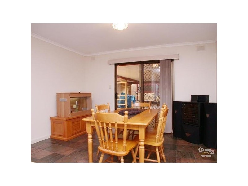 11 Richardson Crescent, Morphett Vale SA 5162