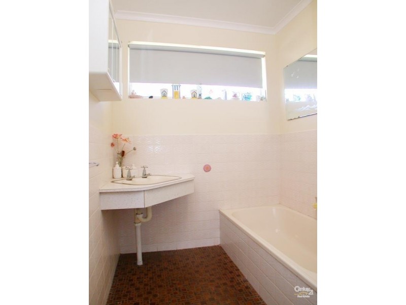 143 States Road, Morphett Vale SA 5162