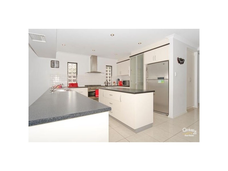 8 Boonga Street, Hallett Cove SA 5158