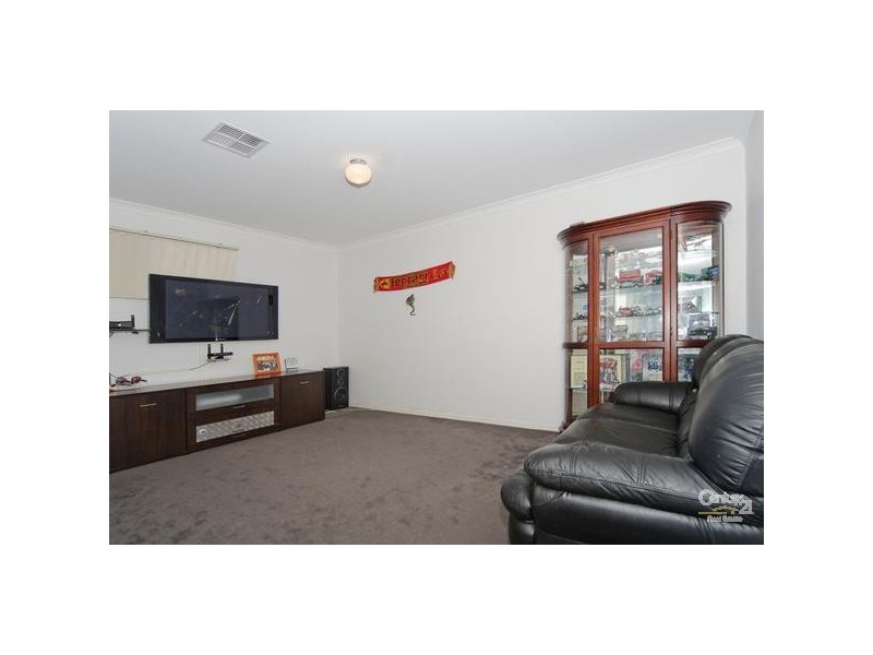 8 Boonga Street, Hallett Cove SA 5158