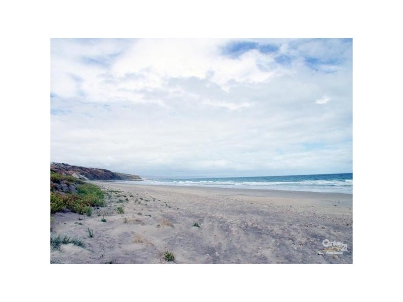 18A Regent Street, Moana SA 5169