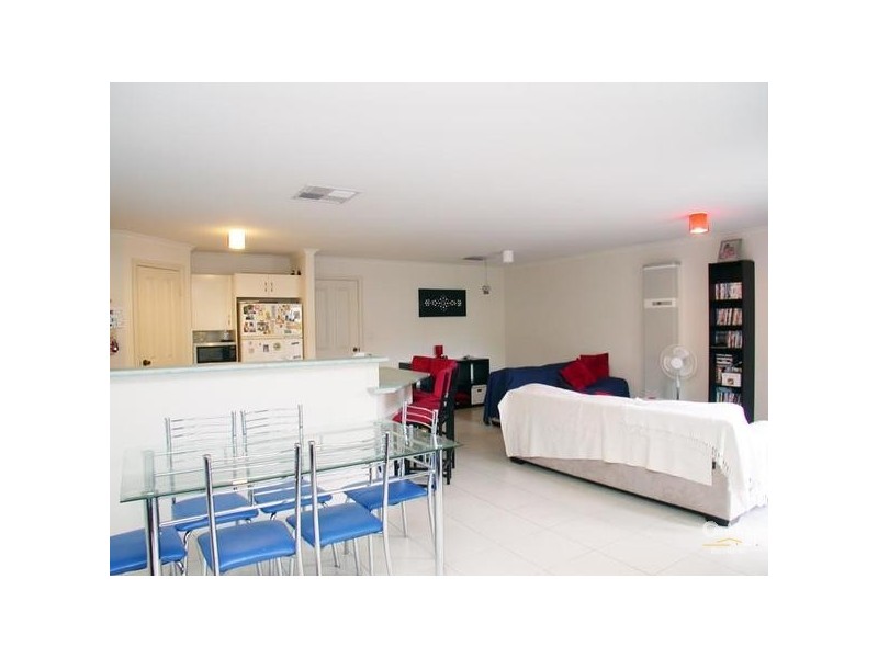 18A Regent Street, Moana SA 5169