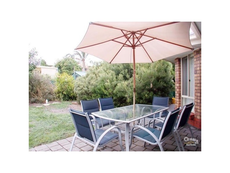 18A Regent Street, Moana SA 5169