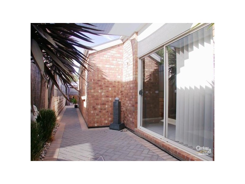 10 McGuire Ct, Hackham SA 5163