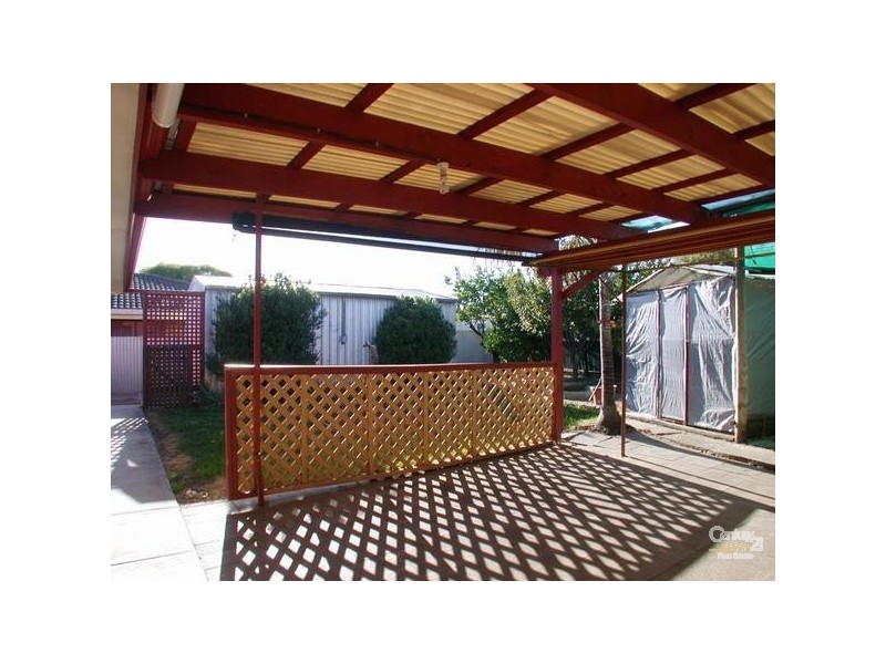 2-2 Ellis Avenue, Morphett Vale SA 5162