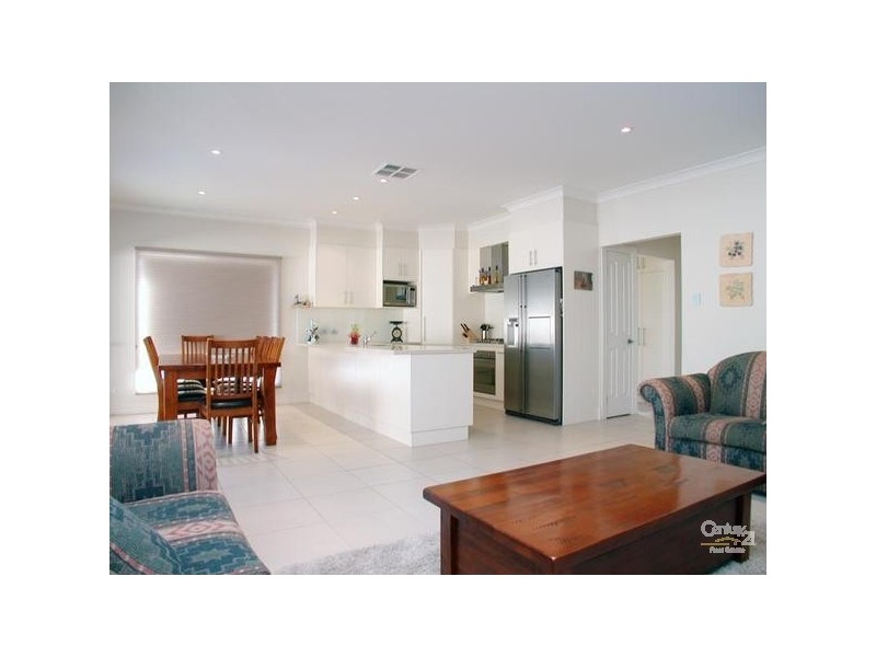 7-8 Cinnamon Way, Aberfoyle Park SA 5159