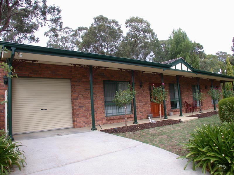 19 Woodland Grove, Aberfoyle Park SA 5159
