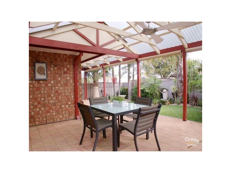 6 Cove Circuit, Seaford Rise SA 5169