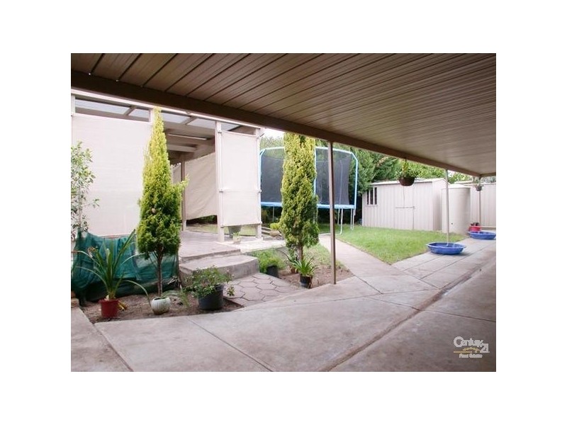 34 Carbenet Drive, Hackham SA 5163