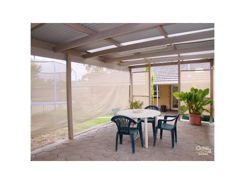 34 Carbenet Drive, Hackham SA 5163