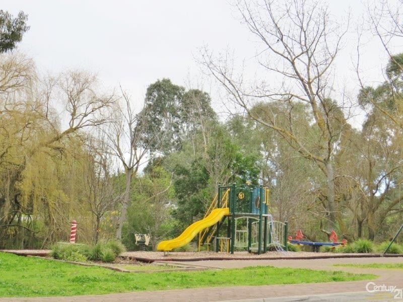 8 Tongan Way, Happy Valley SA 5159