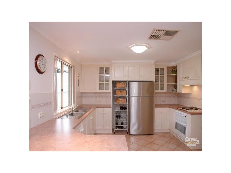 17 Talladira Way, Woodcroft SA 5162