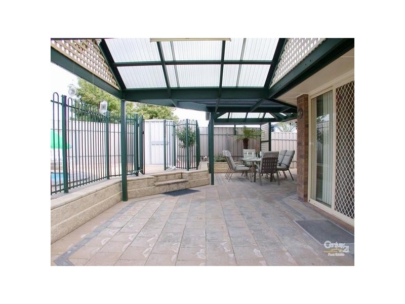 17 Talladira Way, Woodcroft SA 5162