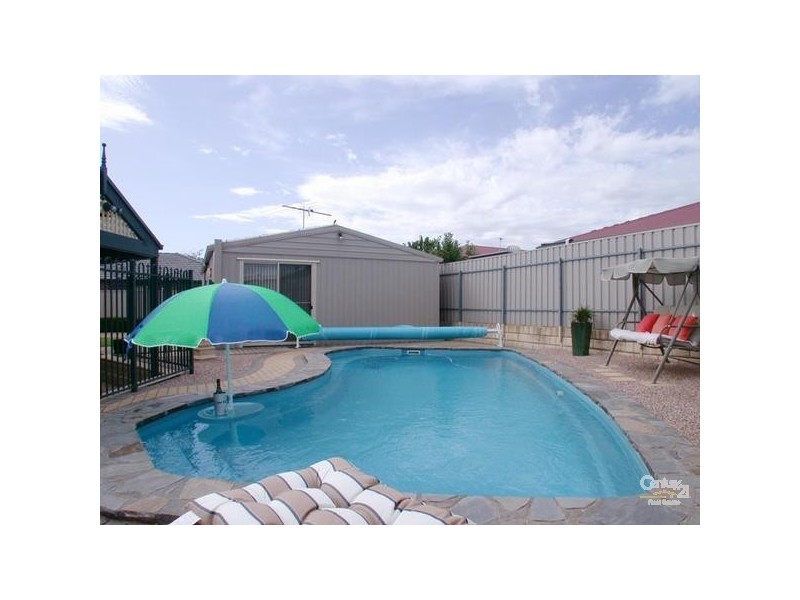17 Talladira Way, Woodcroft SA 5162