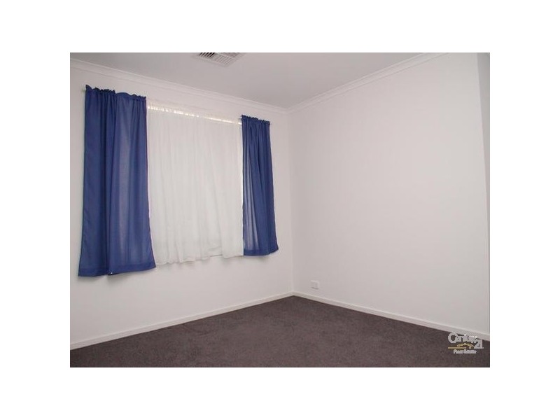 2 Nigel Lane, Hackham SA 5163
