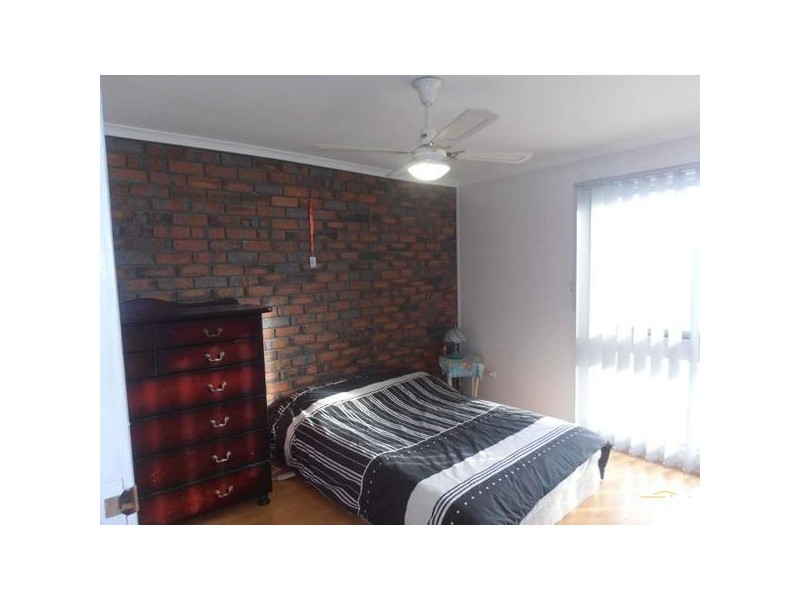 33 Flinders Crescent, Hackham SA 5163