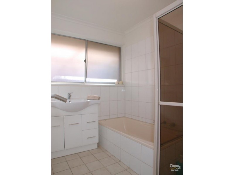 24 Horn Drive, Happy Valley SA 5159