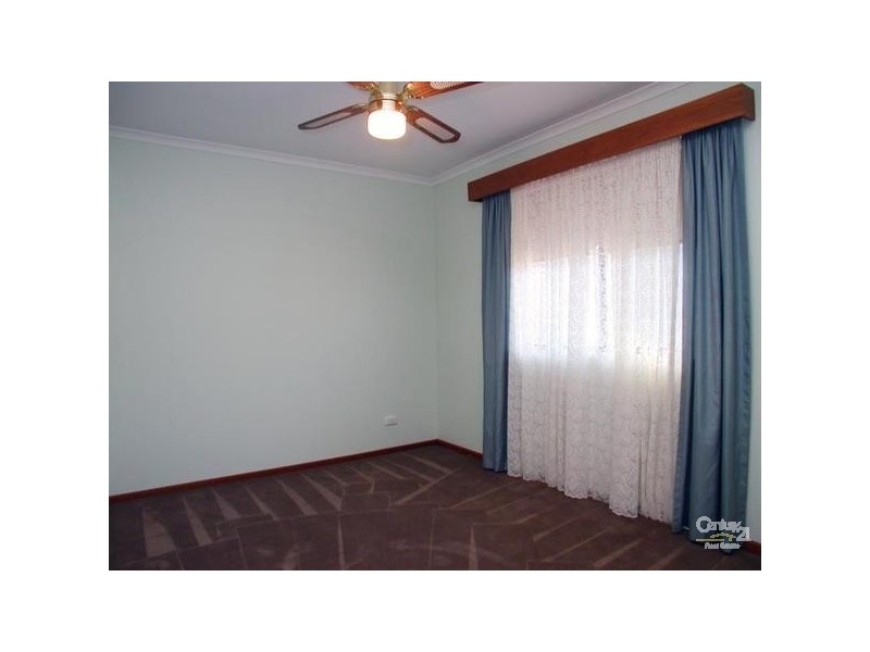 2/2 Ellis Road, Morphett Vale SA 5162