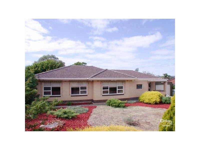 18 Ian Street, Morphett Vale SA 5162